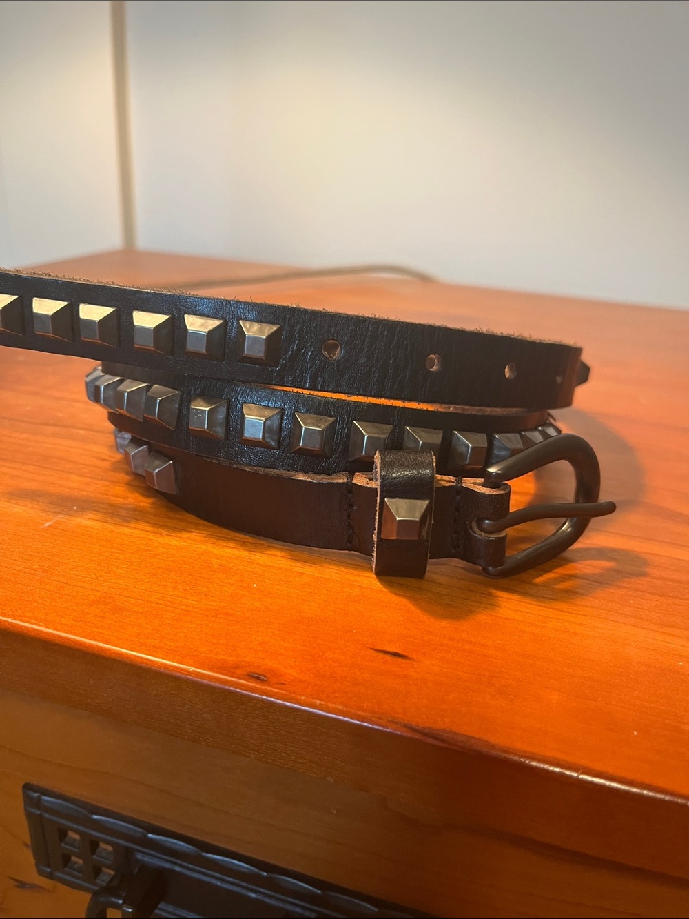 Cowboysbelt studded black leather belt 90cm